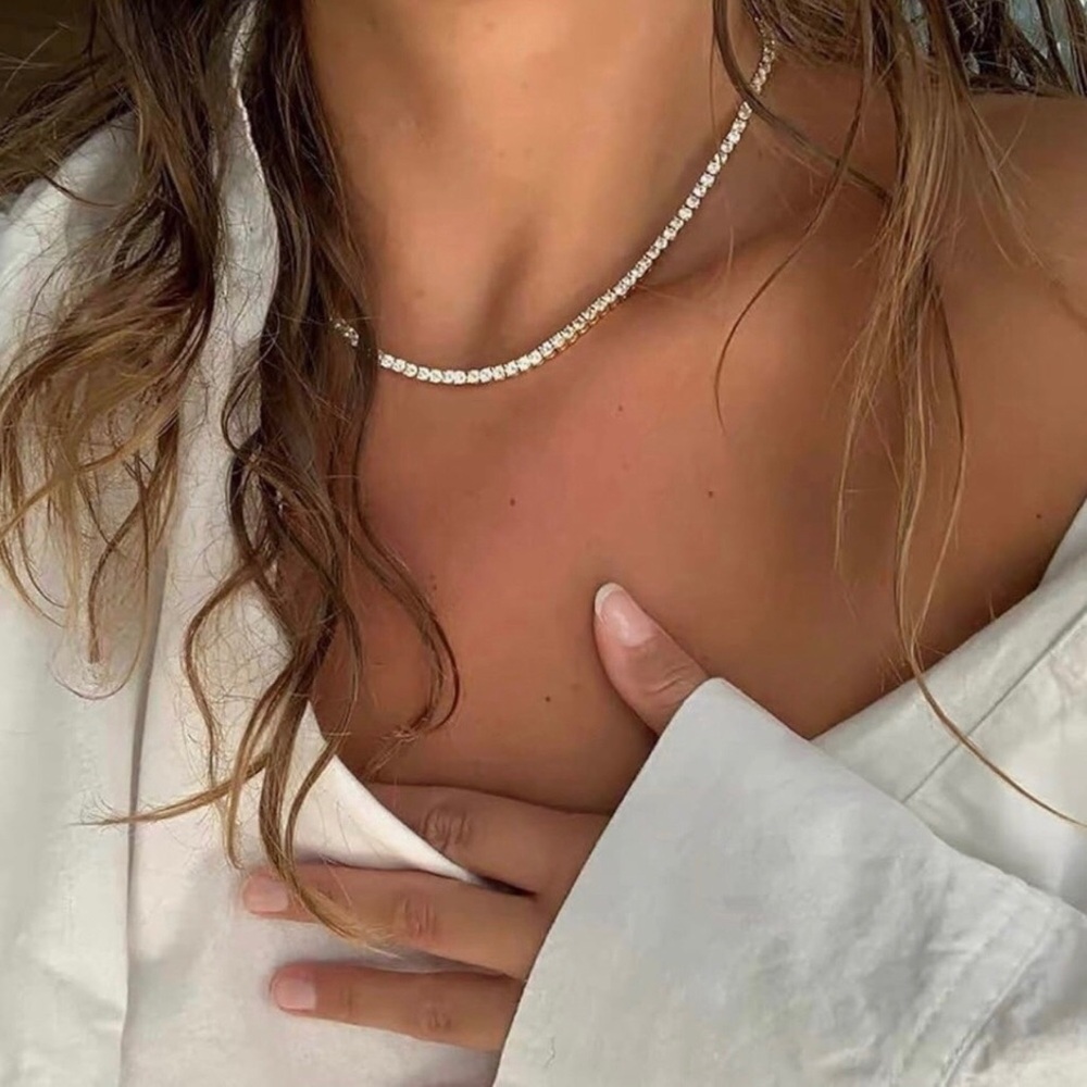 Elegant Silver Necklace